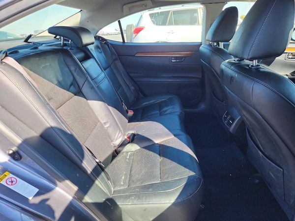 2014 LEXUS ES 300h