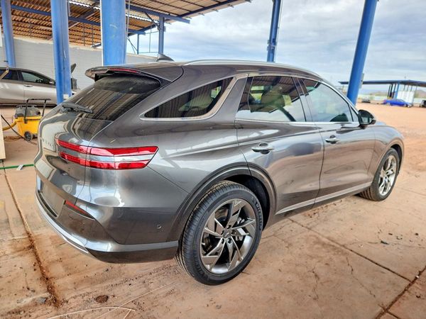 2023 GENESIS ELECTRIFIED GV70