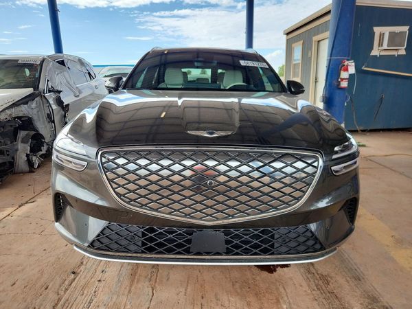 2023 GENESIS ELECTRIFIED GV70