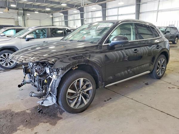 2021 AUDI Q5 quattro Premium Plus