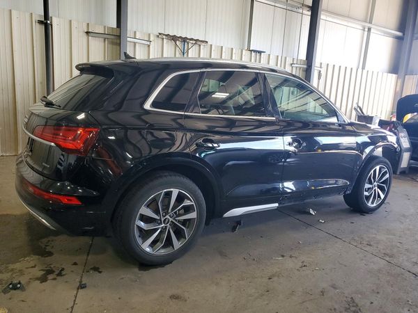 2021 AUDI Q5 quattro Premium Plus