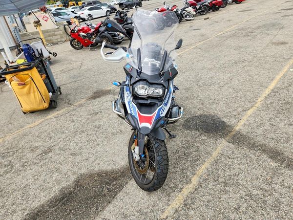 2023 BMW MOTORCYCLE