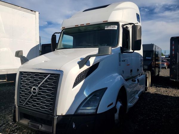 2019 VOLVO VN