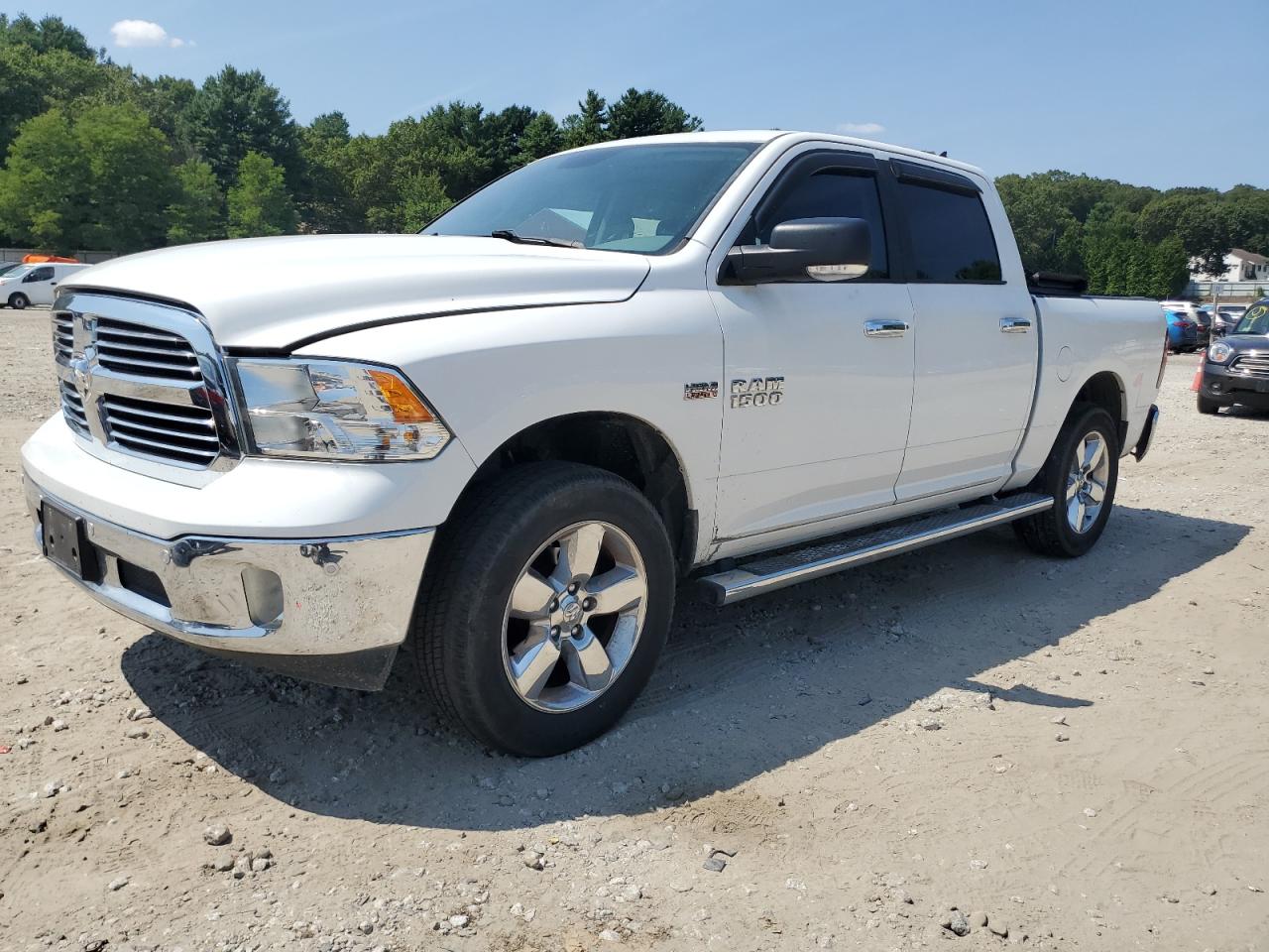 2017 RAM 1500 SLT