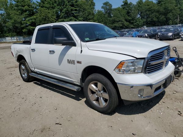 2017 RAM 1500 SLT