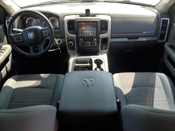 2017 RAM 1500 SLT