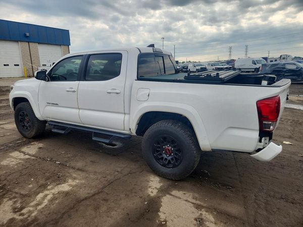 2017 TOYOTA TACOMA