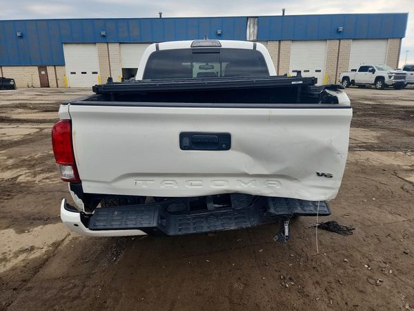 2017 TOYOTA TACOMA