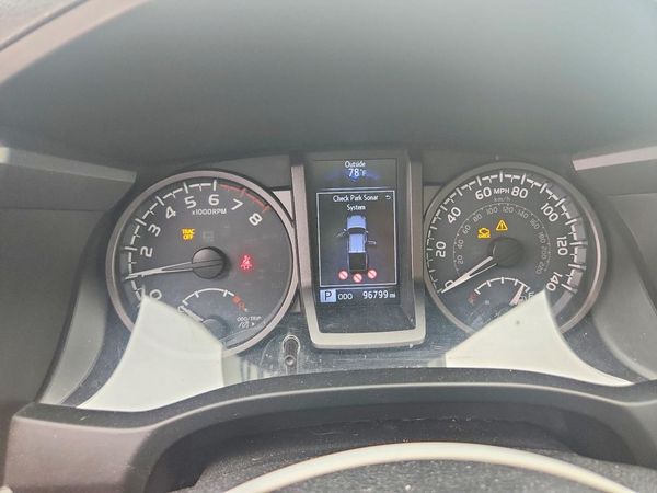 2017 TOYOTA TACOMA
