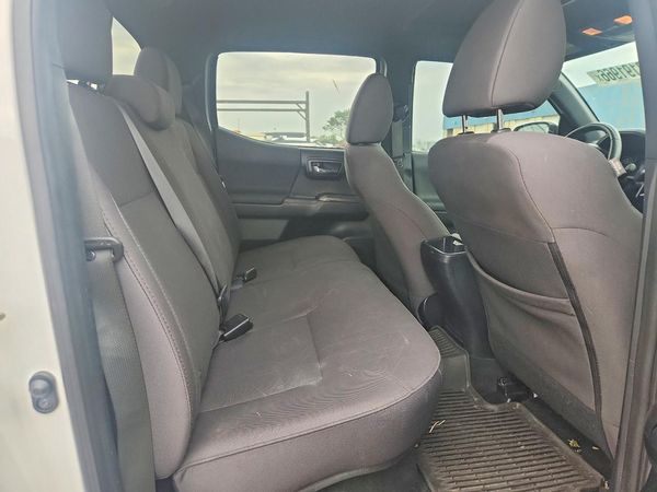 2017 TOYOTA TACOMA