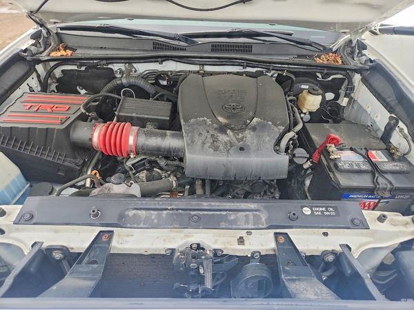 2017 TOYOTA TACOMA