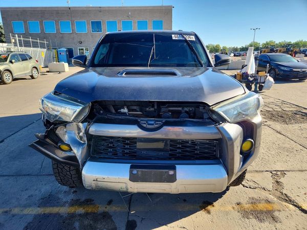 2020 TOYOTA 4RUNNER