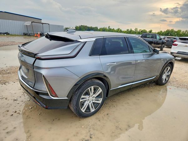 2024 CADILLAC LYRIQ Tech-1