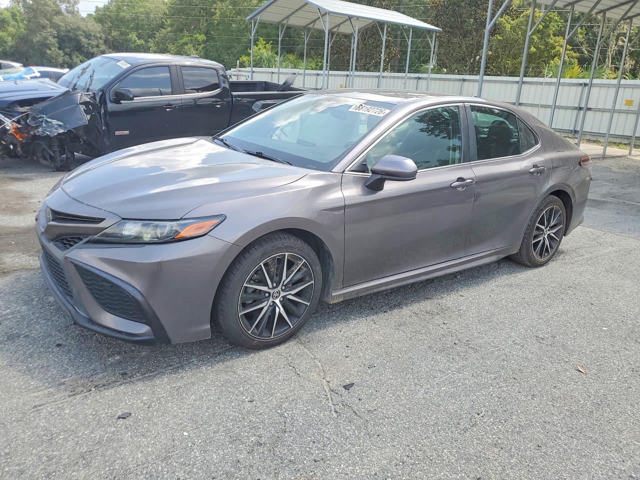 2021 TOYOTA CAMRY — Front 3/4
