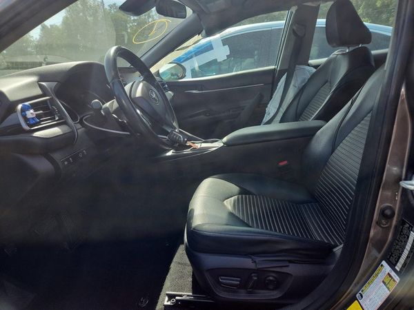2021 TOYOTA CAMRY — DENT