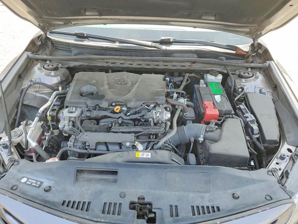 2021 TOYOTA CAMRY — Engine bay