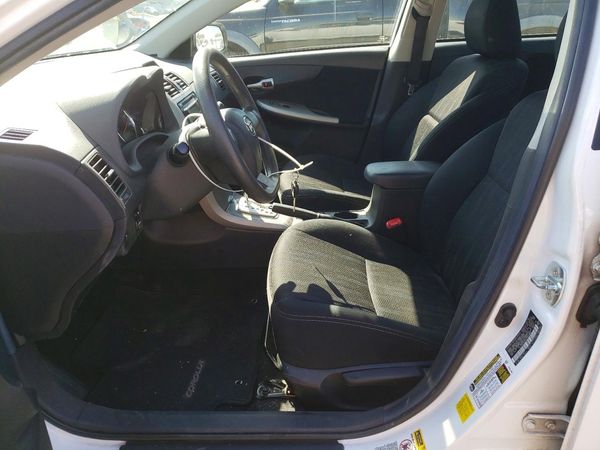 2012 TOYOTA COROLLA