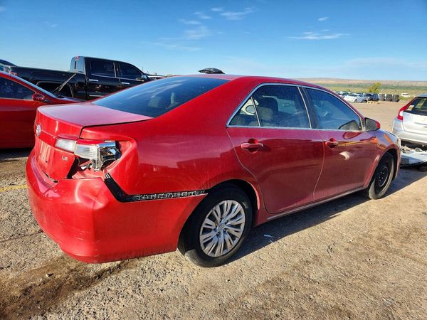 2012 TOYOTA CAMRY