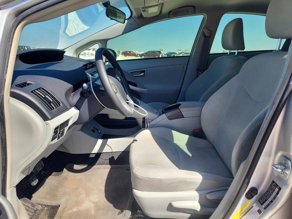 2015 TOYOTA PRIUS