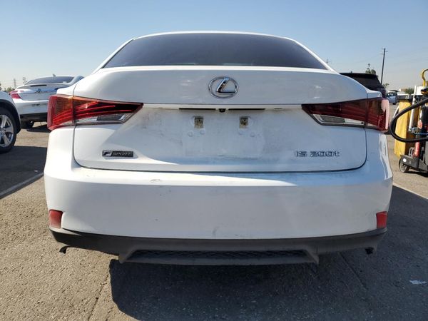 2017 LEXUS IS 200t
