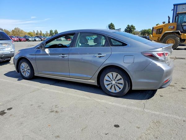 2017 HYUNDAI SONATA SE