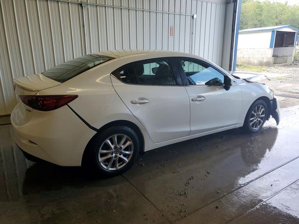 2016 MAZDA 3