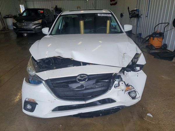 2016 MAZDA 3