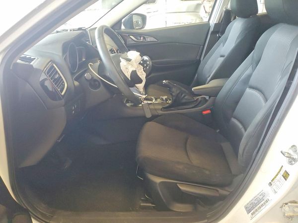 2016 MAZDA 3