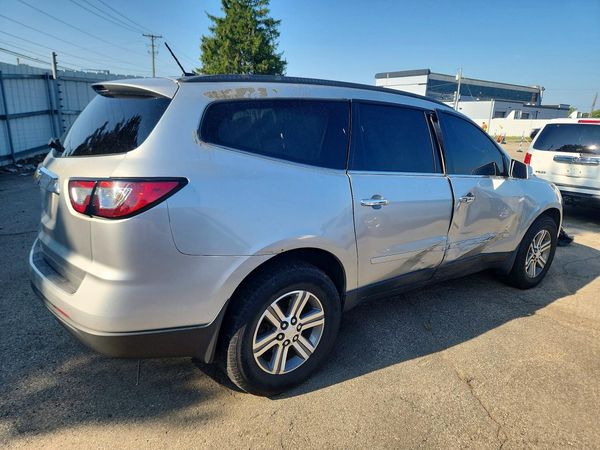 2015 CHEVROLET TRAVERSE 2LT