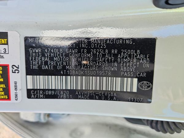 2025 TOYOTA CAMRY