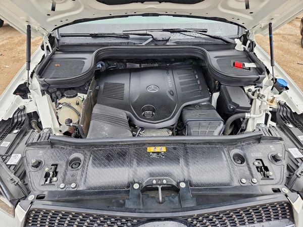 2020 MERCEDES-BENZ GLE GLE450-4M — Engine bay