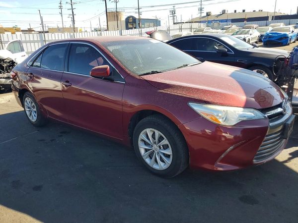 2016 TOYOTA CAMRY