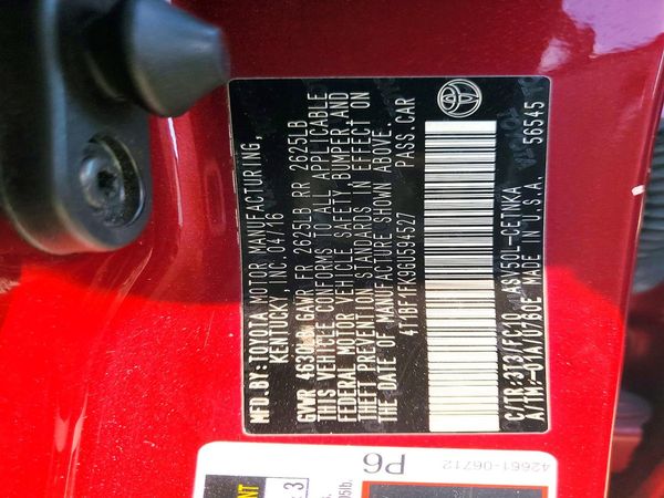2016 TOYOTA CAMRY