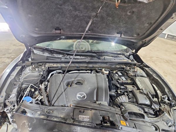 2019 MAZDA 6 — Engine bay