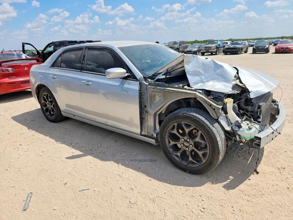2020 CHRYSLER 300 300S — Passenger 3/4