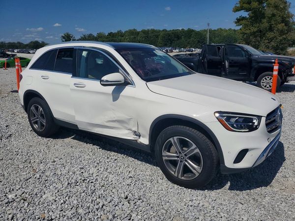 2021 MERCEDES-BENZ GLC