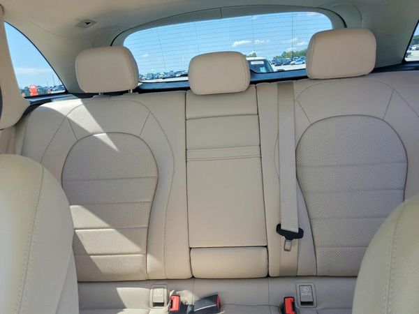 2021 MERCEDES-BENZ GLC