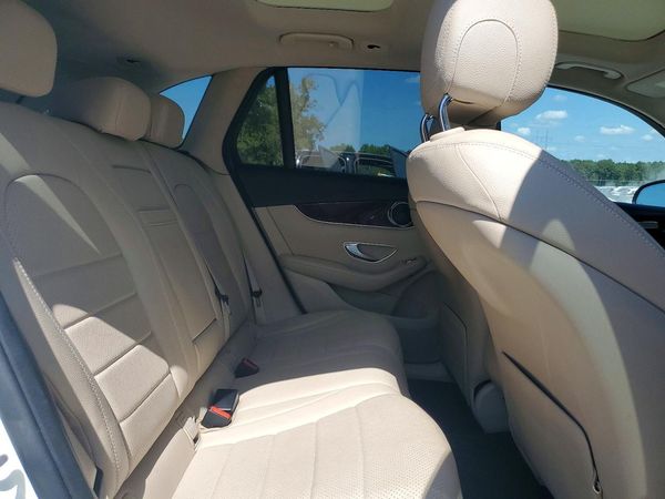 2021 MERCEDES-BENZ GLC