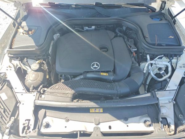 2021 MERCEDES-BENZ GLC