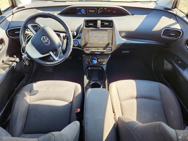 2017 TOYOTA PRIUS