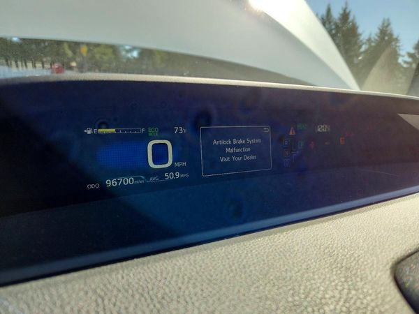 2017 TOYOTA PRIUS