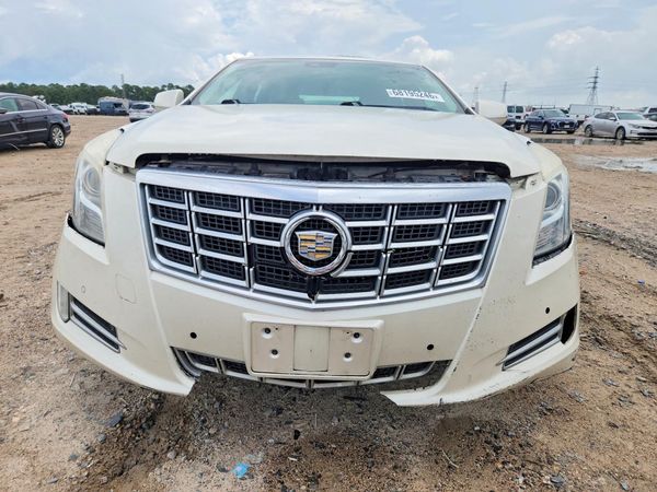 2013 CADILLAC XTS Luxury