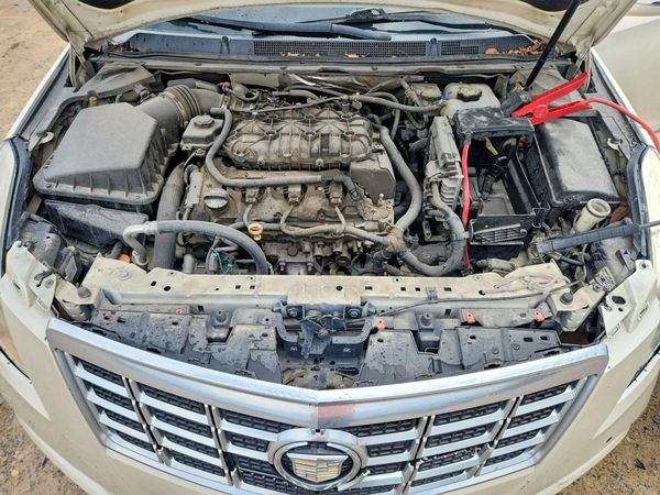 2013 CADILLAC XTS Luxury
