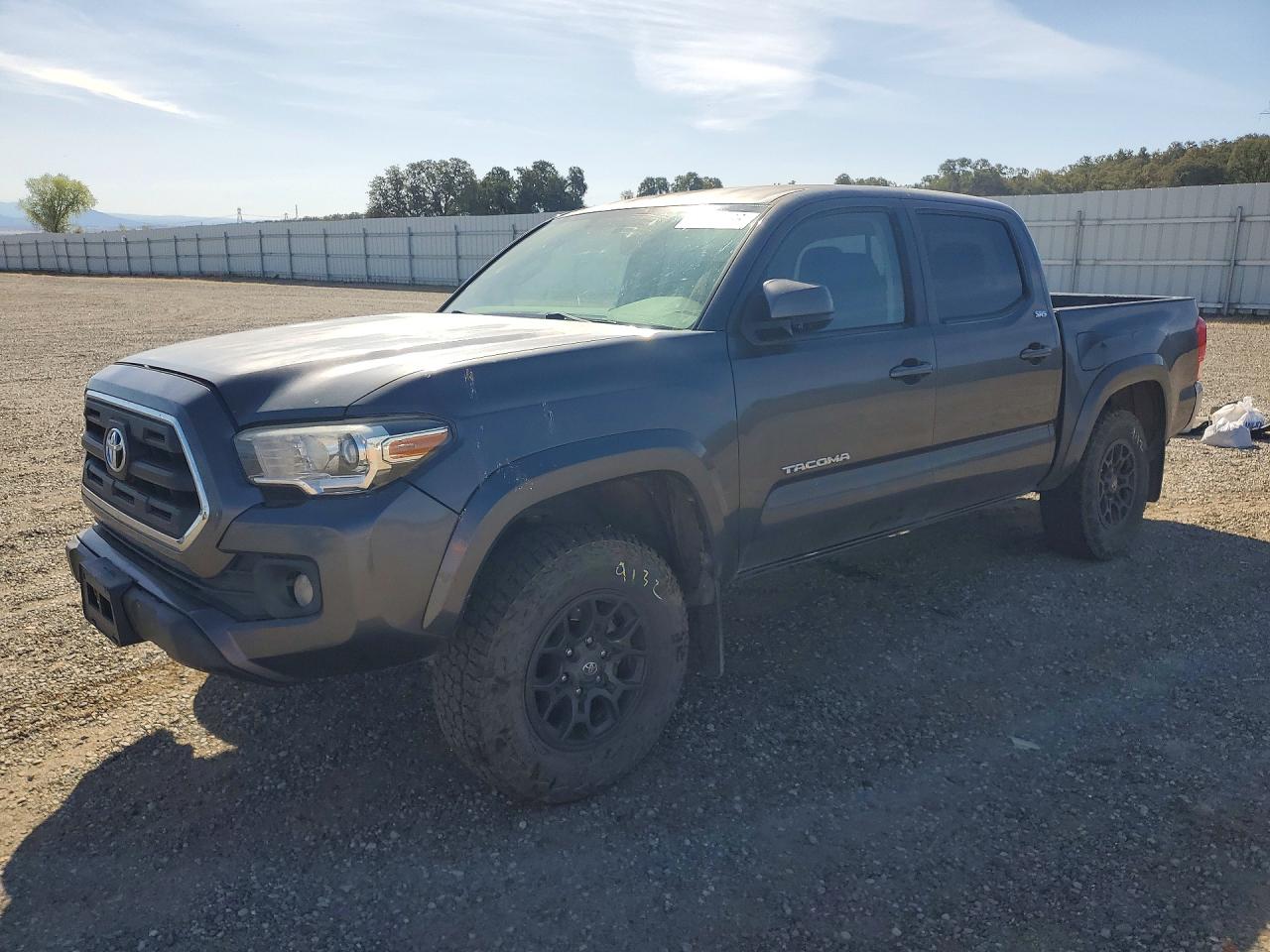 2017 TOYOTA TACOMA