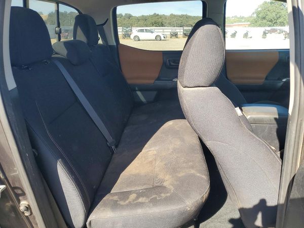2017 TOYOTA TACOMA
