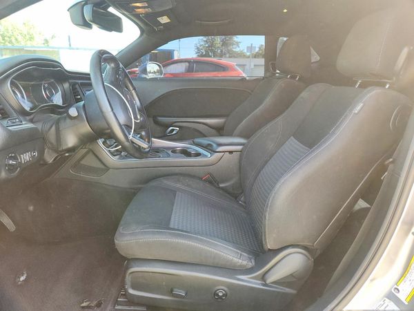 2016 DODGE CHALLENGER SXT