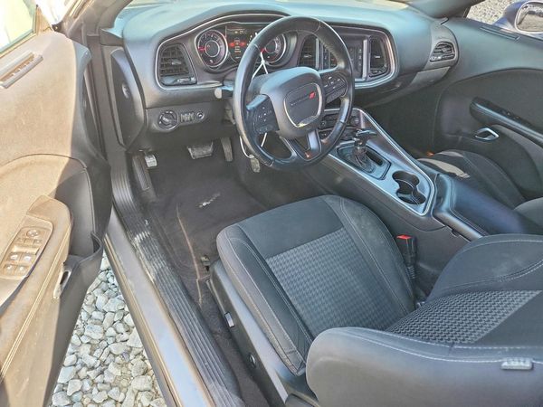 2016 DODGE CHALLENGER SXT