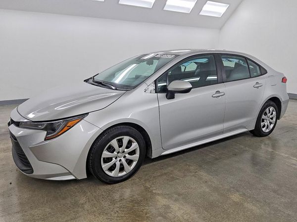 2024 TOYOTA COROLLA — Front 3/4