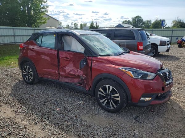2019 NISSAN KICKS