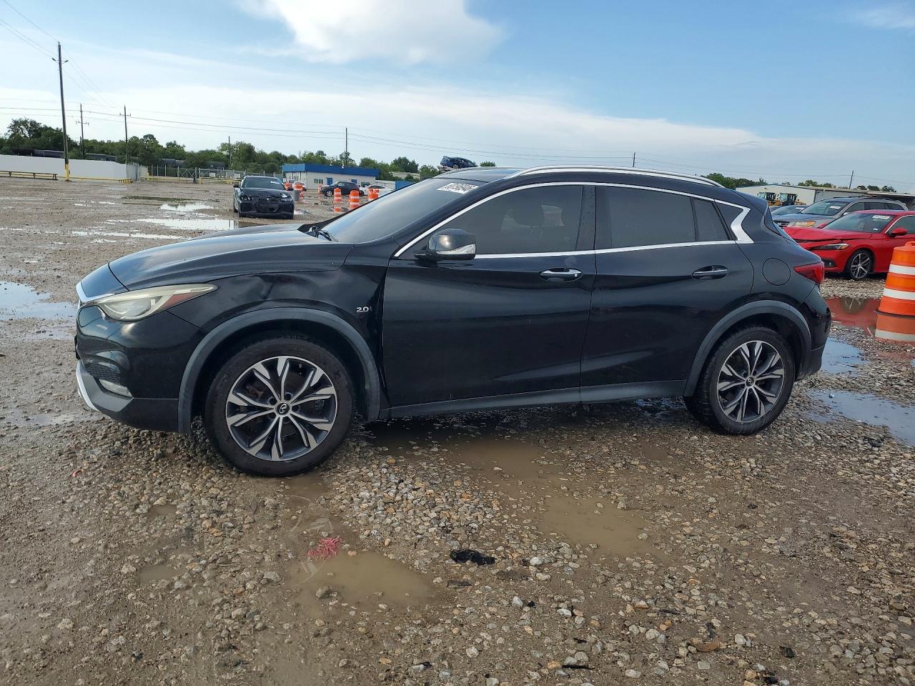 2018 INFINITI QX30
